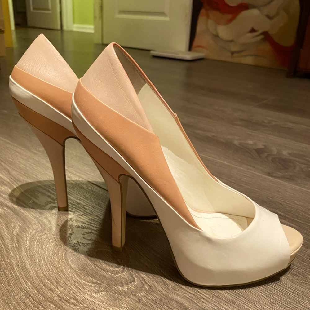 BCBGeneration gorgeous heels